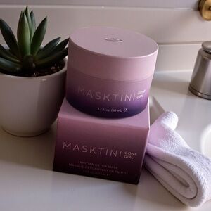 Masktini Gone Girl Tahitian Detox Mask - 50 ml.